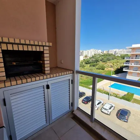Apartment Modern With Pool And Close To The Portimao