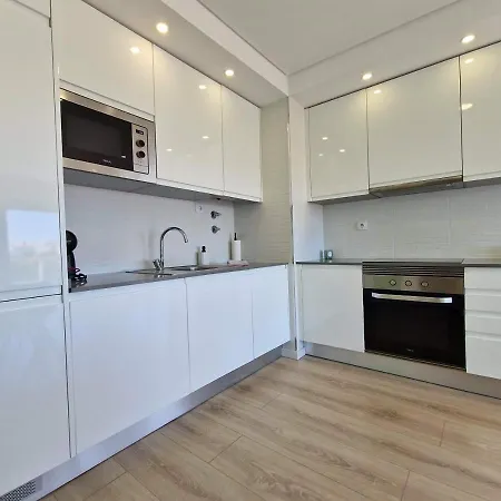 Modern With Pool And Close To The アパート ポルティマン